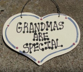 1000 - Grandmas Are Special wood Heart