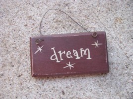 1008D - Dream mini wood sign 