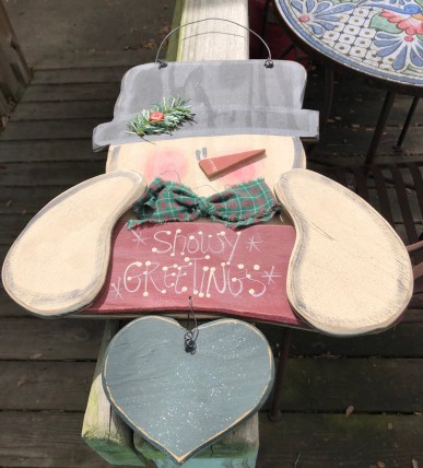 108CC - Snowy Greetings Wood Snowman Sign 108CC - Snowy Greetings Wood Snowman Sign