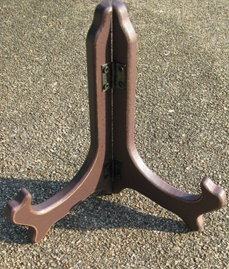 22322BRN  Brown Wood Plate Holder   22322BRN  Brown Wood Plate Holder