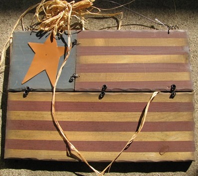 2629 - Primitive Flag Golden Metal Star 2629 - Primitive Flag Golden Metal Star