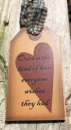 31623R - Ours is the kind of love everyone wishes they had