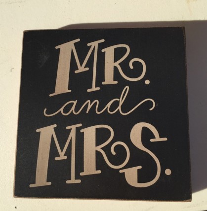 Primitive Wood Block 32670M Mr and Mrs 
