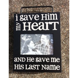 Primitive Wood Box 37063 - Gave Him My Heart Primitive Wood Box 37063 - Gave Him My Heart