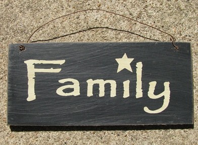 D4874Y - Family Sign Black wood sign D4874Y - Family Sign Black wood sign