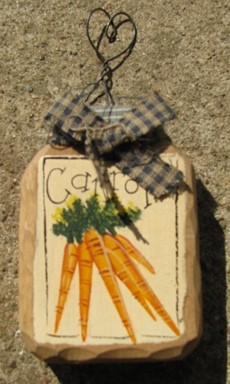 879C - carrots wood jar 879C - carrots wood jar