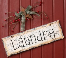 Primiitve Crackled Laundry Sign 8W1085- Laundry Primiitve Crackled Laundry Sign 8W1085- Laundry