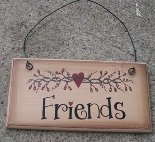 GM3033B - Friends Wood Sign GM3033B - Friends Wood Sign