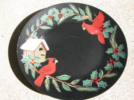 Primitive Wood Plate Cardinal Primitive Wood Plate Cardinal