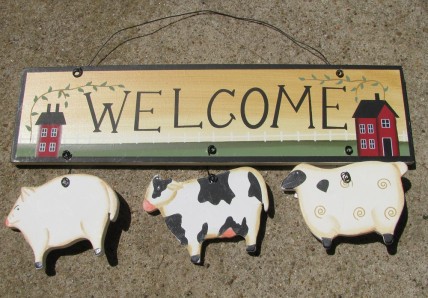 WD2086 Welcome Pig Cow and Sheep wood sign