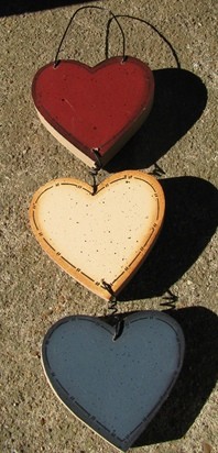 231 - 3 wood patriotic hearts 231 - 3 wood patriotic hearts
